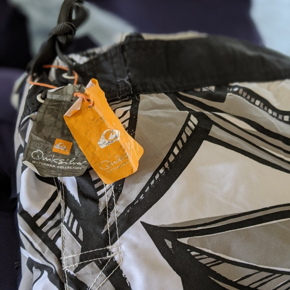 NWT Quicksilver Board Short Swimming Trunks - Picture 2 of 2